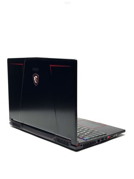 Ноутбук MSI Raider GE63VR TN (120 Гц) Intel Core i7 (i7-7700HQ) 16 Гб 256 Гб SSD +1 TB HDD Клас B (NTB0226352) Б/В