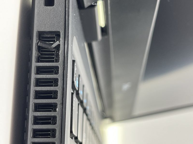 Ноутбук Dell Latitude E5550 IPS Intel Core i5 16 Гб 128 Гб SSD (Вживаний - Клас B) RNB1223135 фото