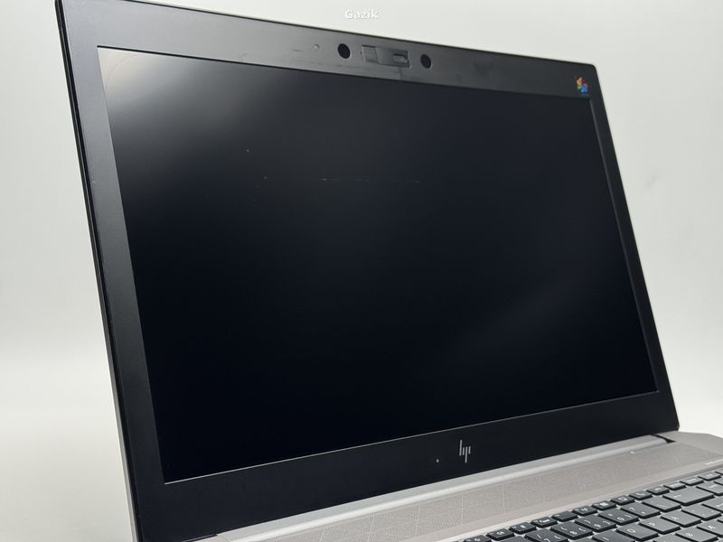 Ноутбук HP ZBook 17 G5 IPS Intel Xeon (E-2176M) 32 Гб 512 Гб SSD NVIDIA Quadro P5200 16GB (Вживаний - Клас B)
