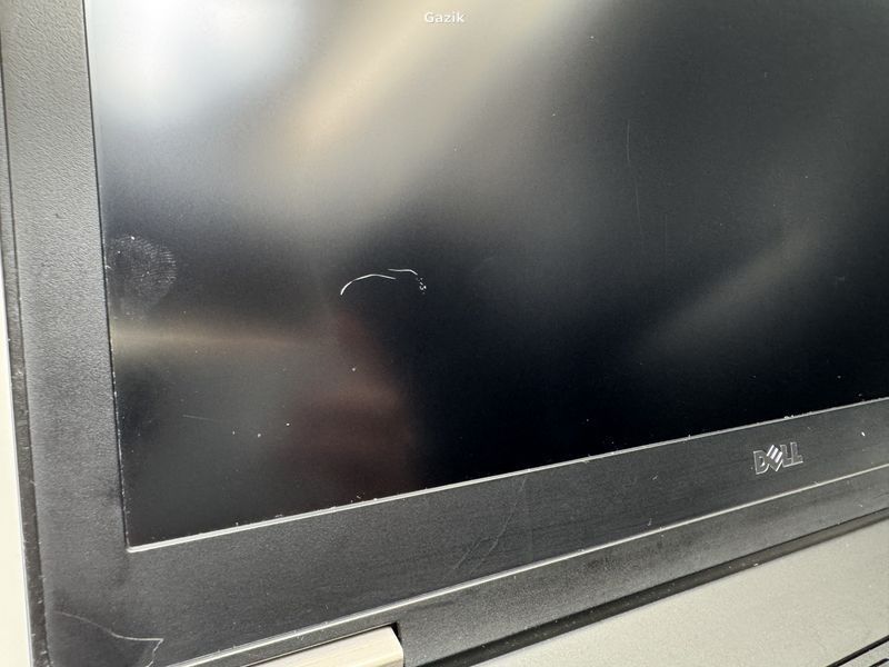 Ноутбук Dell Latitude E5570 IPS Intel Core i5 (i5-6440HQ) 8 Гб 128 Гб SSD Клас B (NTB0426061) Б/В
