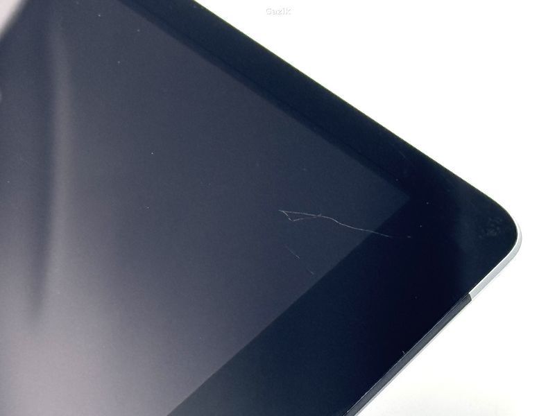 Планшет Apple iPad 6th Space Gray (A1954) 9,7 Retina 128 Гб Wi-Fi + LTE (Вживаний - Клас B)