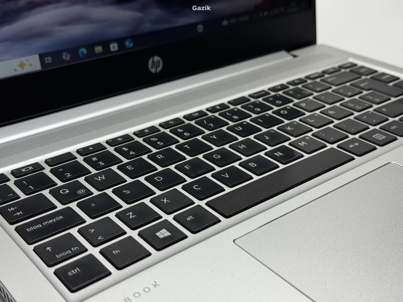 Ноутбук HP ProBook 440 G7 TN Intel Core i3 (i3-10110U) 8 Гб 256 Гб SSD (Вживаний - Клас A-)