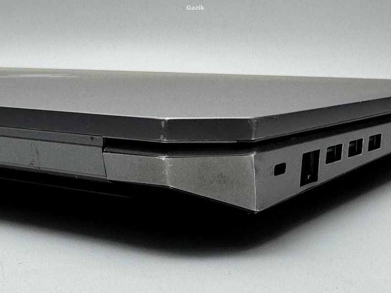 Ноутбук HP ZBook 17 G6 IPS Intel Core i7 (i7-9850H) 64 Гб 1 Тб SSD NVIDIA RTX 4000 (Вживаний - Клас A-)