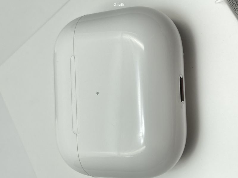 Навушники бездротові Apple AirPods 3 with MagSafe Charging Case White (вживані)