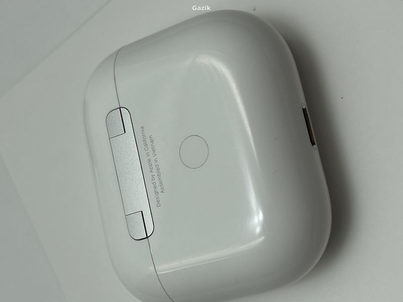 Навушники бездротові Apple AirPods 3 with MagSafe Charging Case White (вживані)