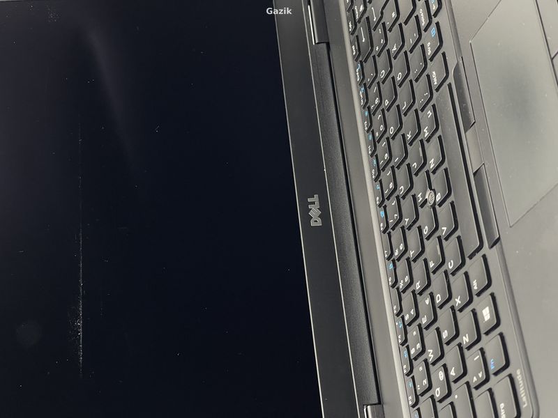Ноутбук Dell Latitude 5580 Multitouch Intel Core i5 (i5-6300U) 8 Гб 512 Гб SSD (Вживаний - Клас A-) RNB1223741 фото