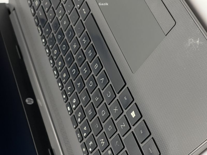 Ноутбук HP 250 G7 TN Intel Core i7 16 Гб 128 Гб SSD (Вживаний - Клас B)