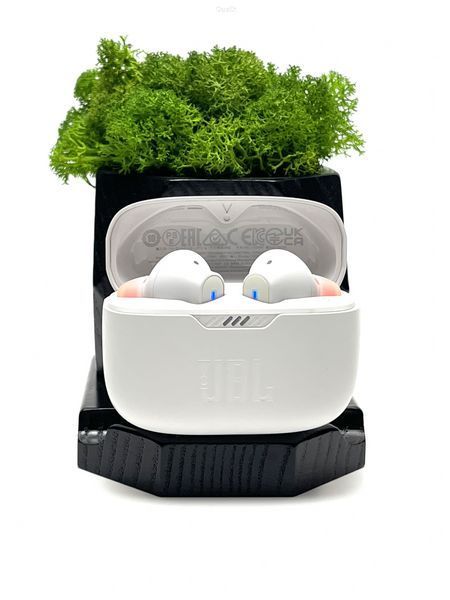 Навушники бездротові JBL Tune 230 NC TWS White (вживані) LPNA026216133 фото