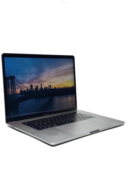 Ноутбук Apple MacBook Pro A1990 Retina Intel Core i7 (i7-8750H) 32 Гб 1 Тб SSD Клас A- (GNB1225043) Б/В GNB1225043 фото