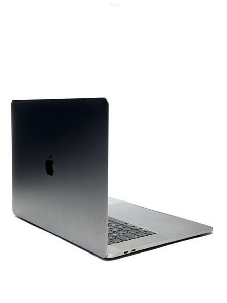 Ноутбук Apple MacBook Pro A1990 Retina Intel Core i7 (i7-8750H) 16 Гб 256 Гб SSD Клас A- (GNB1225006) Б/В