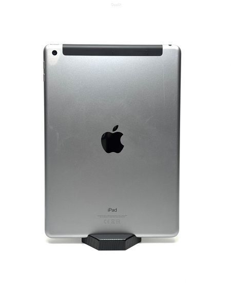Планшет Apple iPad 6th Space Gray (A1954) 9,7 Retina 128 Гб Wi-Fi + LTE (Вживаний - Клас A-)