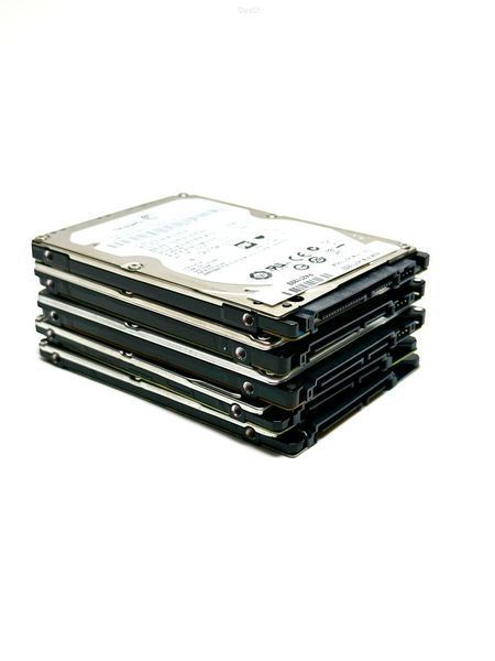 Жорсткий диск 2.5" SATA 320 Gb (вживаний)