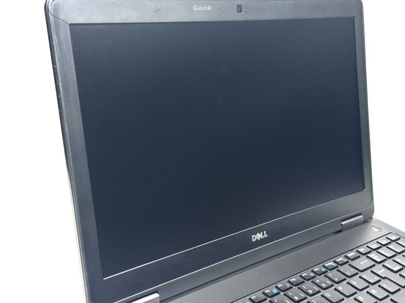 Ноутбук Dell Latitude E5570 IPS Intel Core i5 (i5-6200U) 8 Гб 128 Гб SSD Клас B (NTB0426054) Б/В