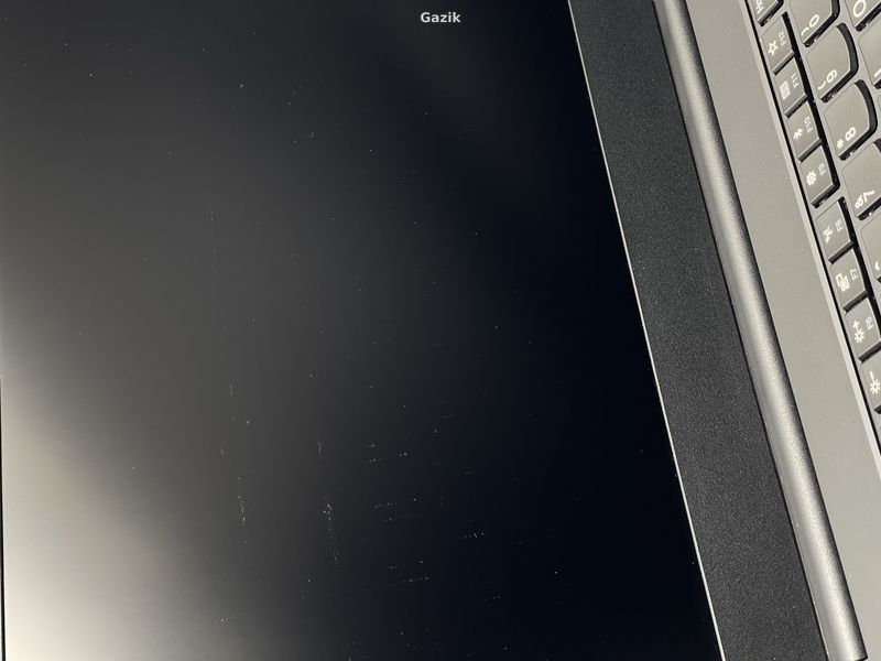 Ноутбук Lenovo ThinkPad E E580 IPS Intel Core i3 (i3-8130U) 4 Гб 128 Гб SSD (Вживаний - Клас B)