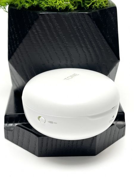 Навушники бездротові LG Tone Free DFP9 White (вживані)