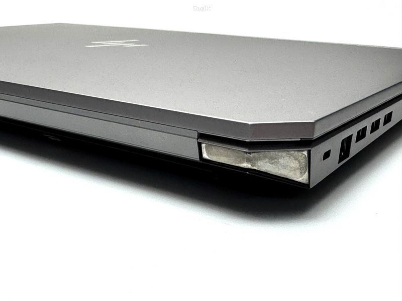Б/В Ноутбук HP ZBook 17 G5 IPS Intel Xeon (E-2176M) 64 Гб 512 Гб SSD Клас B (NTB1025225)