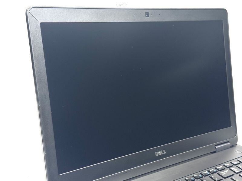 Ноутбук Dell Latitude E5570 IPS Intel Core i5 (i5-6300U) 8 Гб 256 Гб SSD Клас B (NTB0426056) Б/В