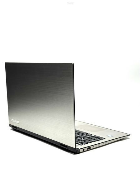 Ноутбук Toshiba Satellite P50W-C Multitouch Intel Core i7 (i7-6500U) 8 Гб 256 Гб SSD Клас A- (NTB0226499) Б/В