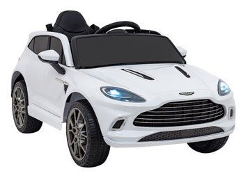 Автомобіль Aston Martin DBX білого кольору