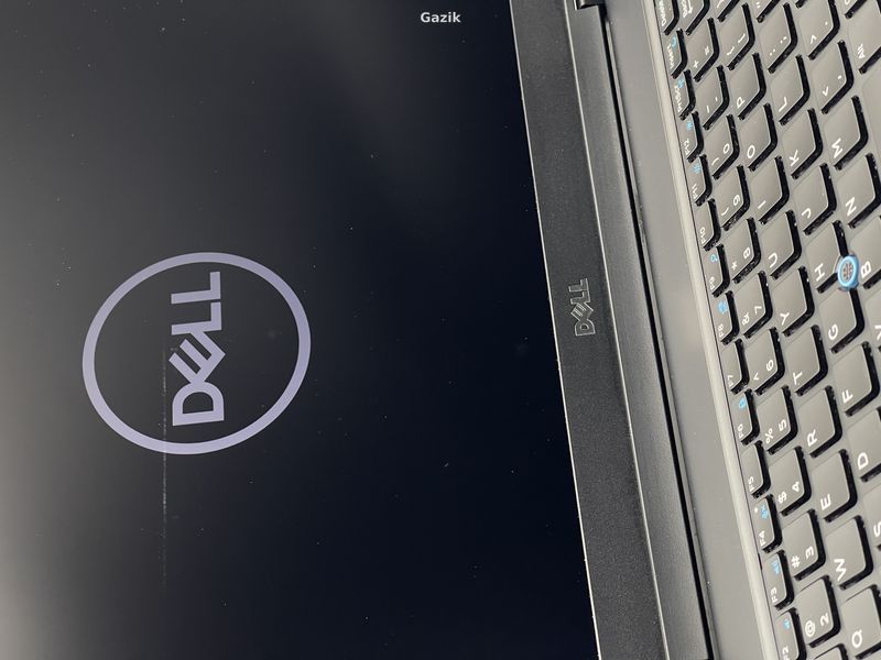 Ноутбук Dell Latitude 5590 IPS Intel Core i5 (i5-8350U) 16 Гб 512 Гб SSD (Вживаний - Клас B)