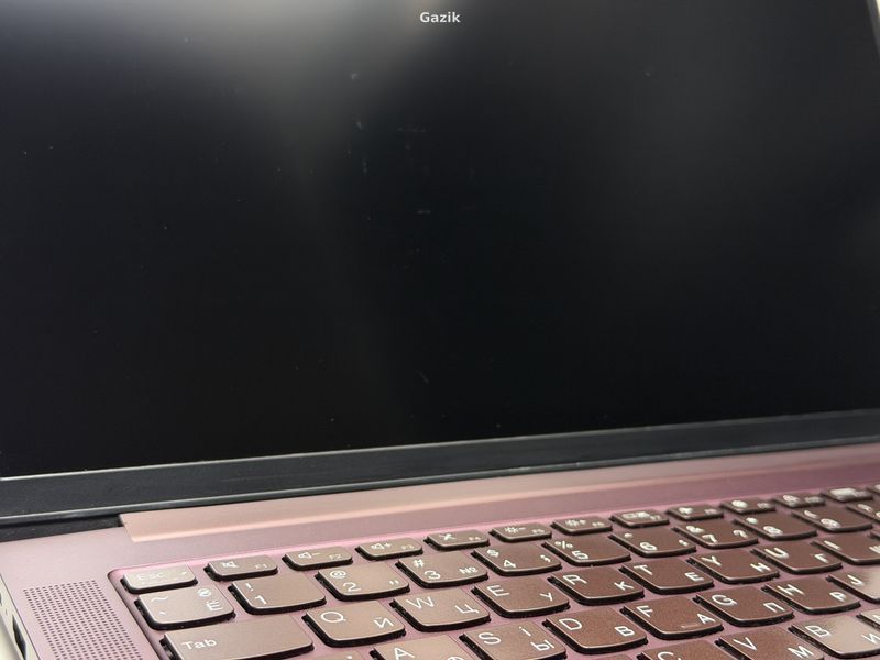 Ноутбук Lenovo Yoga Slim 7 14IIL05 IPS Intel Core i5 (i5-1035G4) 8 Гб 256 Гб SSD Клас B (NTB0826069) Б/В