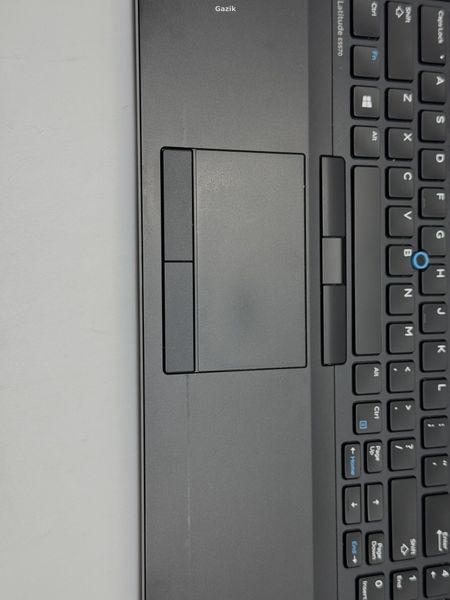 Ноутбук Dell Latitude E5570 TN Intel Core i5 (i5-6200U) 8 Гб 512 Гб SSD Клас A- (NTB0925513) Б/В