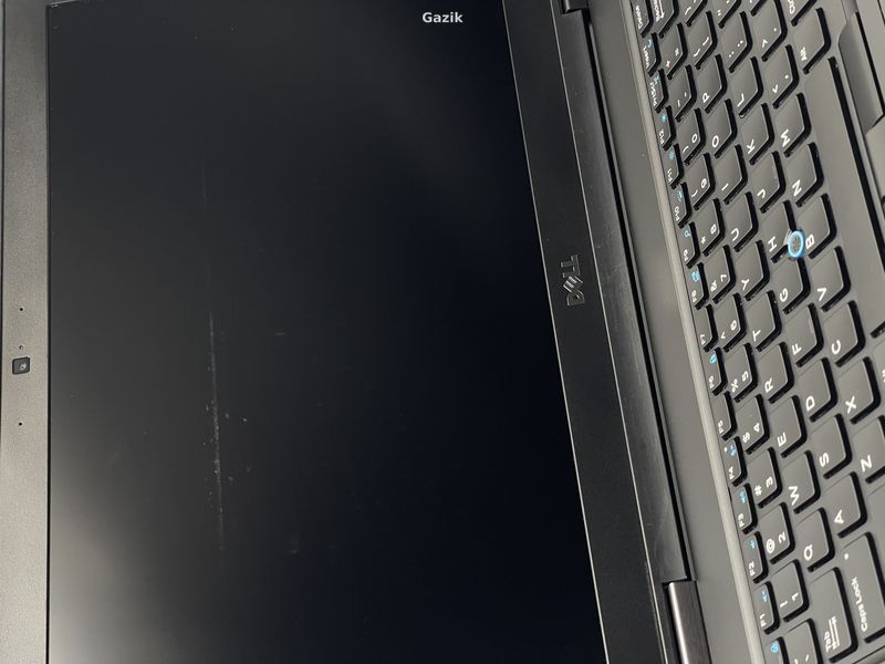 Ноутбук Dell Latitude 5580 IPS Intel Core i5 (i5-7200U) 8 Гб 128 Гб SSD (Вживаний - Клас B)