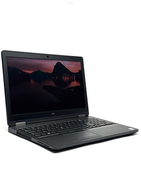 Ноутбук Dell Latitude E5570 IPS Intel Core i5 (i5-6300U) 8 Гб 128 Гб SSD Клас A- (GNB0925142) Б/В