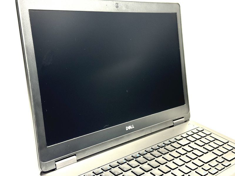Ноутбук Dell Latitude E5570 IPS Intel Core i5 (i5-6300U) 8 Гб 128 Гб SSD Клас A- (NTB0426066) Б/В
