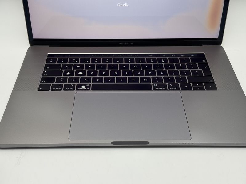 Ноутбук Apple MacBook Pro A1990 Retina Intel Core i7 (i7-8850H) 32 Гб 1 Тб SSD Клас B (GNB1225021) Б/В GNB1225021 фото