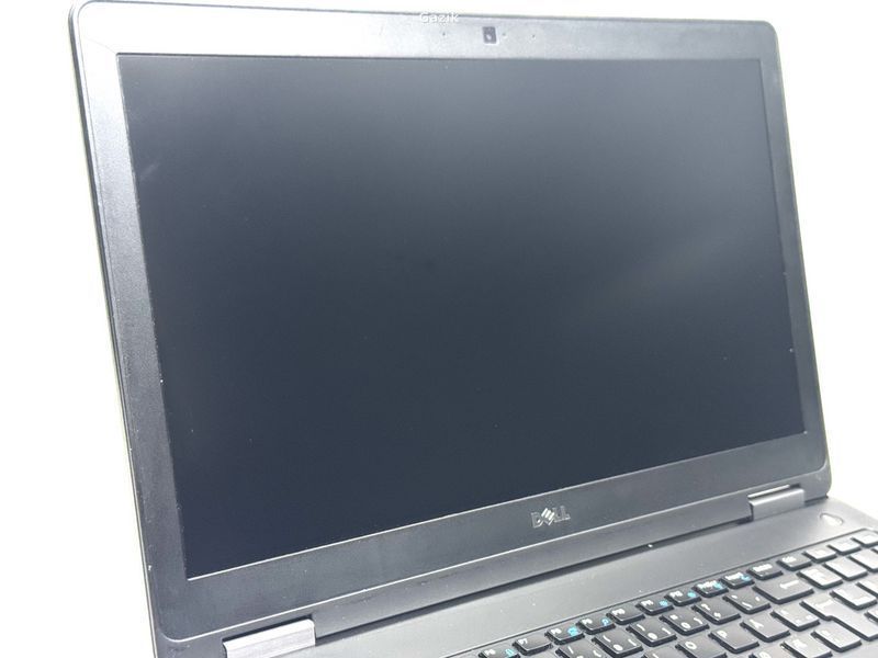 Ноутбук Dell Latitude E5570 IPS Intel Core i5 (i5-6200U) 8 Гб 128 Гб SSD Клас A- (NTB0426046) Б/В