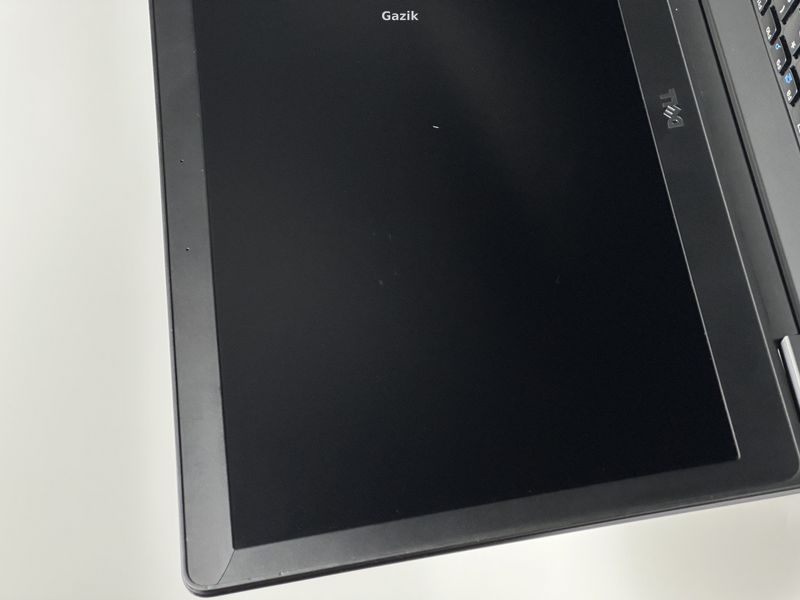 Ноутбук Dell Latitude E5570 IPS Intel Core i7 (i7-6600U) 8 Гб 256 Гб SSD (Вживаний - Клас B) RNB1223584 фото