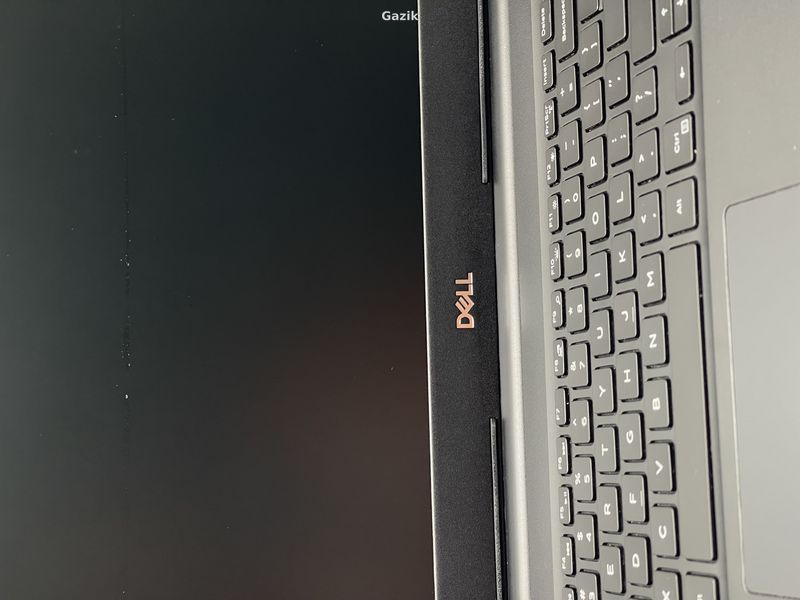 Ноутбук Dell Latitude 3590 TN Intel Core i3 (i3-7130U) 8 Гб 256 Гб SSD (Вживаний - Клас A-)