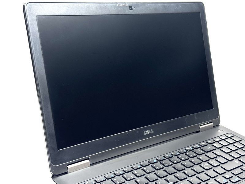 Ноутбук Dell Latitude E5570 IPS Intel Core i5 (i5-6200U) 8 Гб 256 Гб SSD Клас B (NTB0426049) Б/В