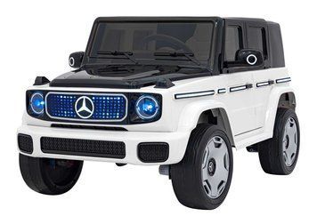 Автомобіль Mercedes Benz EQG білого кольору