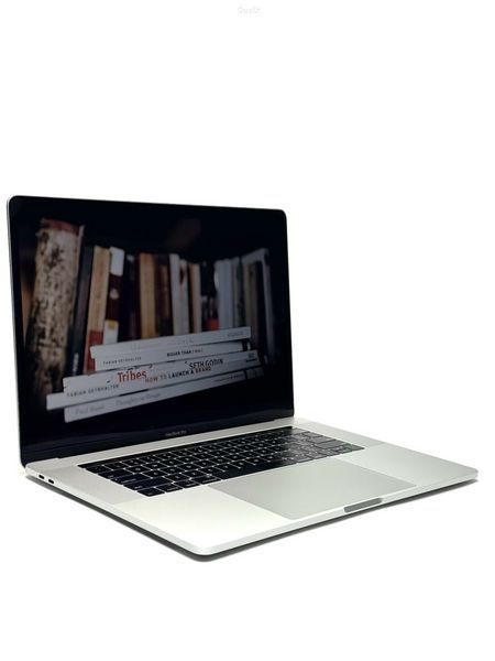 Ноутбук Apple MacBook Pro A1990 Retina Intel Core i7 (i7-9750H) 16 Гб 256 Гб SSD Клас A- (GNB1225027) Б/В GNB1225027 фото