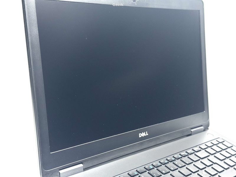 Ноутбук Dell Latitude E5570 IPS Intel Core i5 (i5-6300U) 8 Гб 128 Гб SSD Клас B (NTB0426065) Б/В