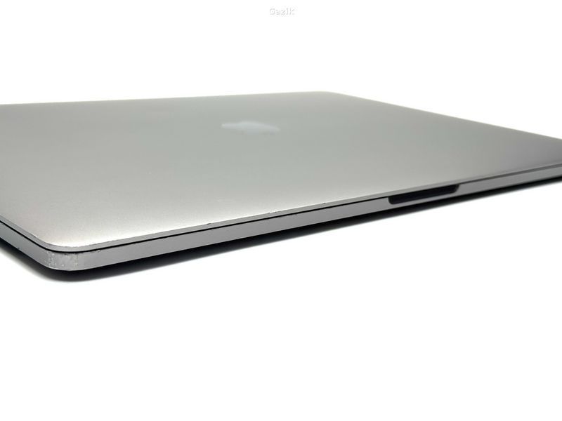 Ноутбук Apple MacBook Pro A1990 Retina Intel Core i7 (i7-9750H) 16 Гб 512 Гб SSD Клас B (GNB1225040) Б/В GNB1225040 фото